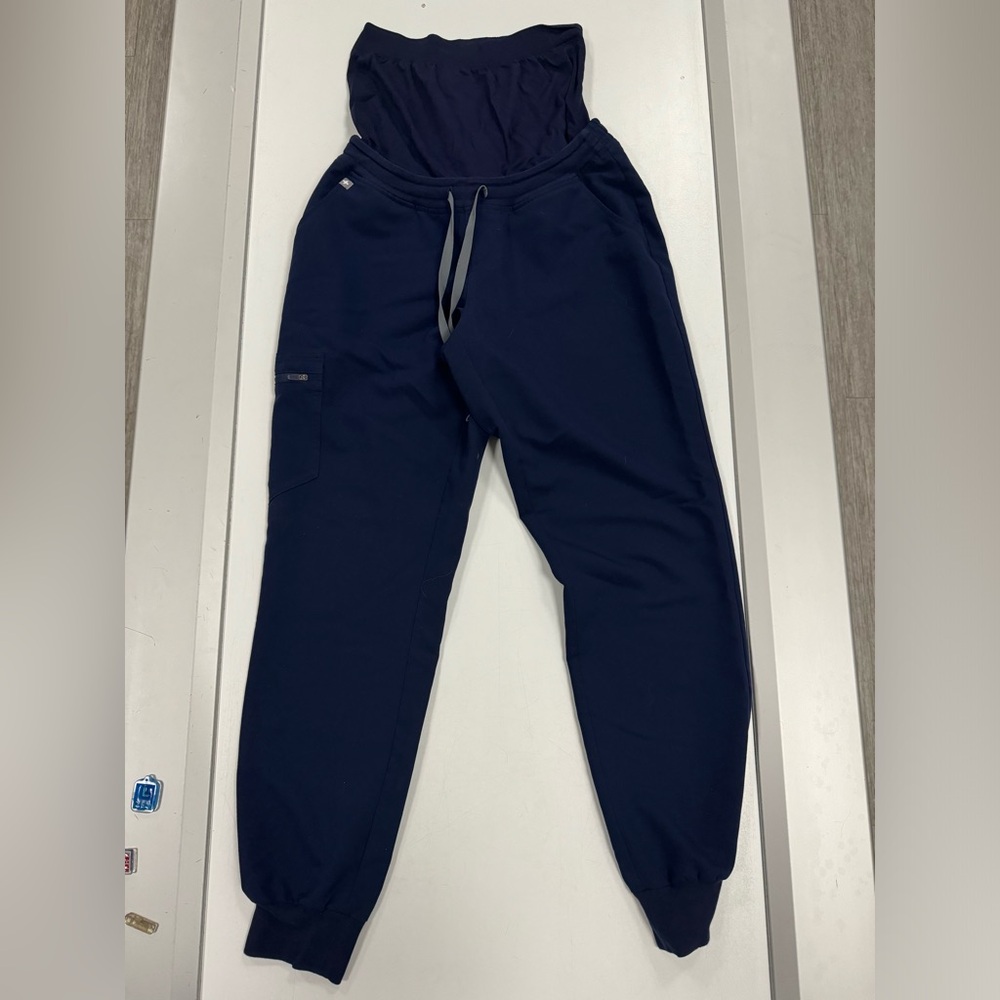 Figs Zamora Maternity Jogger Scrub Pants